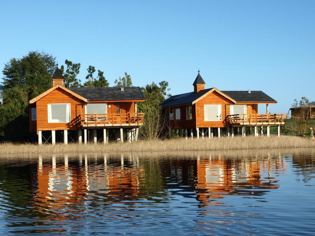 Cabanas Gracias A La Vida Lodge ปูแอร์โตบารัส ภายนอก รูปภาพ