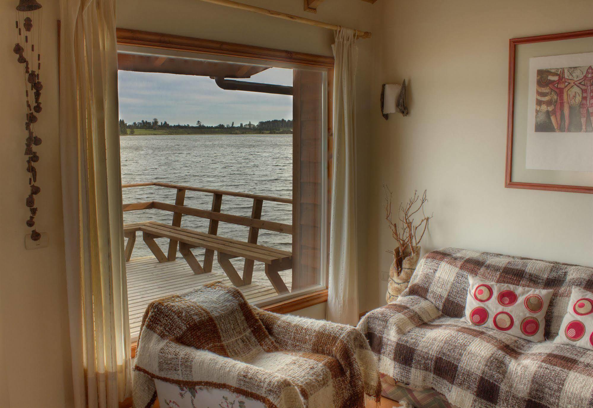 Cabanas Gracias A La Vida Lodge ปูแอร์โตบารัส ภายนอก รูปภาพ